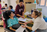 Alumnos del IES ElCano y usuarios de ASTUS crean una exposicin solidaria