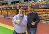 El presidente del Jimbee, Miguel ngel Jimnez, con el concejal de Deportes, Jos Martinez, antes de partir a Le Mans, Francia