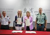 Firma del protocolo de adhesin a VioGn en la Delegacin del Gobierno en Murcia