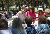Jornada de convivencia de mayores en el Campamento de Critas en Los Urrutias