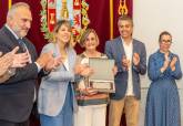 El Ayuntamiento reconoce el trabajo de medio centenar de empleados pblicos jubilados