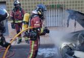 Incendio vehculo. Bomberos del Ayuntamiento de Cartagena.