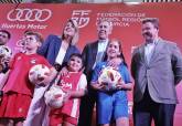 Cartagena estrena el nuevo balón de la Federación de Fútbol de la Región de Murcia