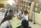 La Asociación Cartagenera de Dominó inicia la gira por los colegios en el CEIP Concepción Arenal