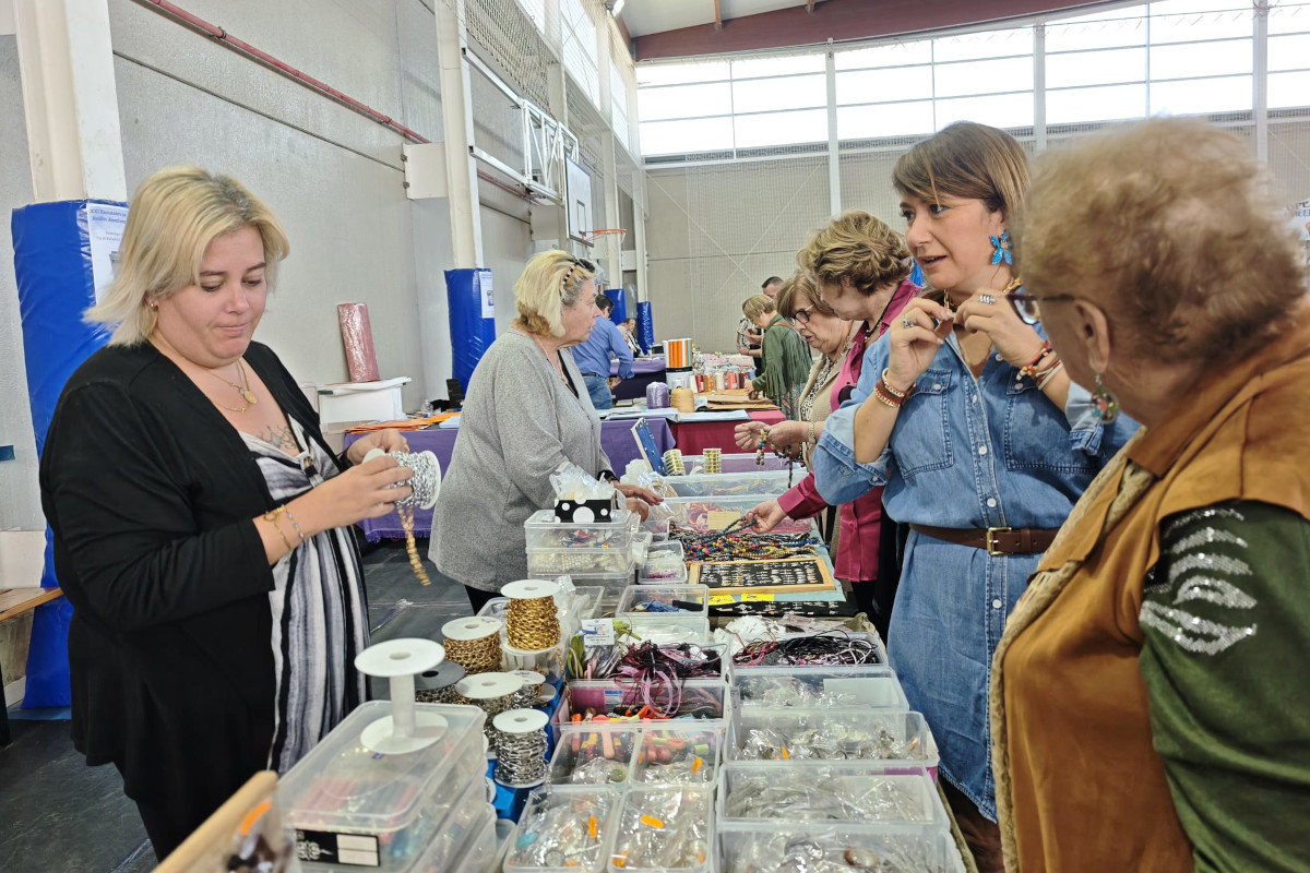 Alumbres rene a 200 bolilleras en el XXI Encuentro de Bolillo