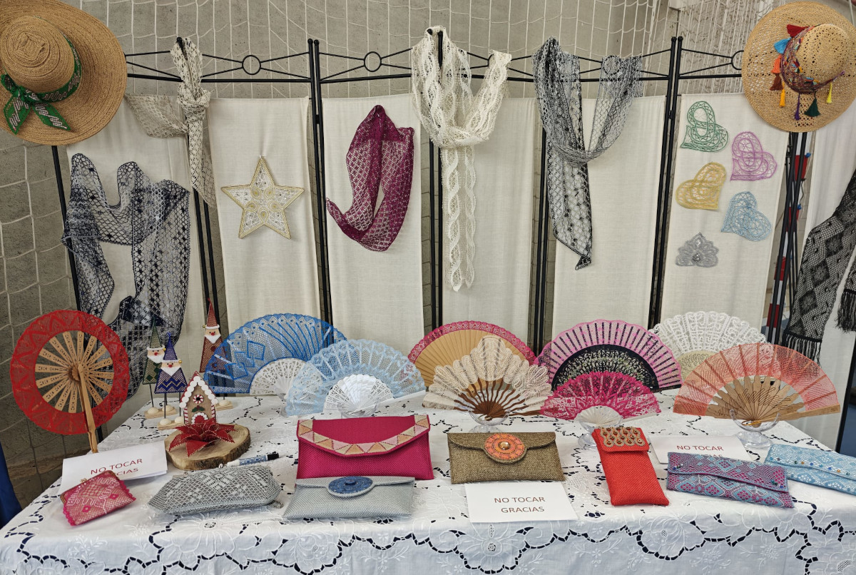 Alumbres rene a 200 bolilleras en el XXI Encuentro de Bolillo