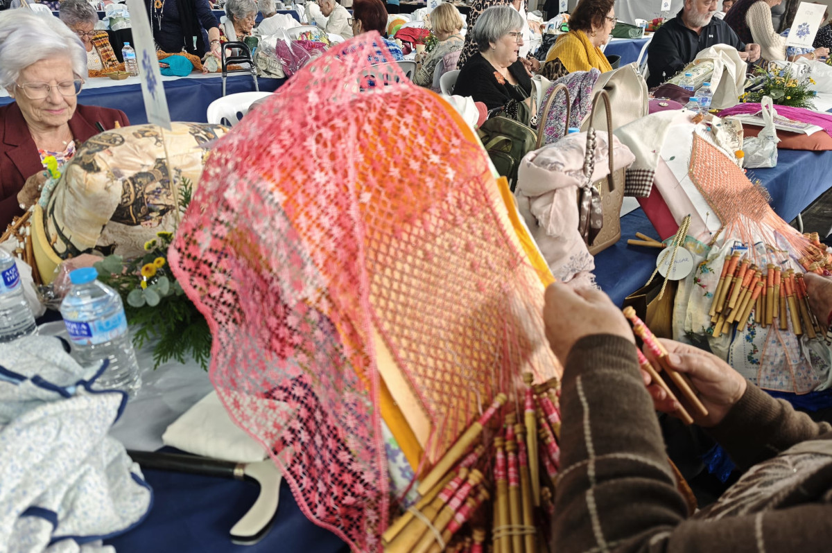 Alumbres rene a 200 bolilleras en el XXI Encuentro de Bolillo