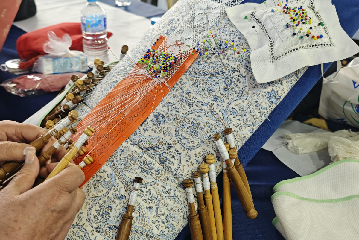 Alumbres rene a 200 bolilleras en el XXI Encuentro de Bolillo