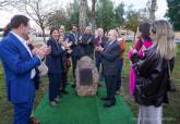 Una placa reconoce en La Aparecida el impulso de Jesús Roca Martínez a la Romería del Pasico