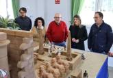 La alcaldesa visita los nacimientos de El Albujón, La Palma, La Aparecida y El Algar dentro de la ruta que fomenta esta costumbre navideña en todo el municipio. Navidad 2025-2026.