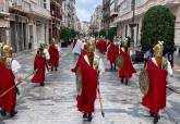 Los Soldados Romanos anuncian la Cuaresma con su tradicional pasacalles por el centro de Cartagena