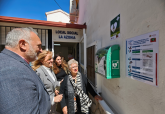Nuevo desfibrilador en el local social de La Azoh�a