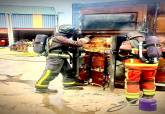 Curso sobre actuaci�n en incendios interiores para bomberos, en la ESPAC