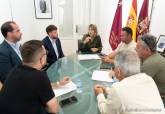 La alcaldesa se re�ne con la directiva de la Deportiva Minera