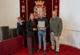 Entrega de placas a empleados p�blicos jubilados 2025/2026