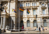 Bandera arco�ris en el Palacio Consistorial - D�a contra LGTBIfobia
