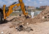 Labores de limpieza y descontaminación en parcela de Los Mateos. Junio, 2026.