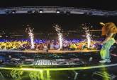 El Weekend DJ pone a bailar a miles de personas en el Puerto de Cartagena