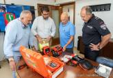 La Policía Local de Cartagena estrena cinco desfibriladores en sus vehículos para reforzar la cardioprotección
