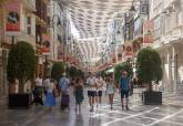 Banderolas de La Mar de M�sicas en la calle del Carmen de Cartagena