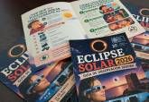 El Ayuntamiento y el Colegio de Ópticos conciencian sobre la observación segura del eclipse solar del 12 de agosto con una jornada informativa en la plaza Icue