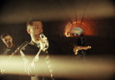 Arde Bogot� rueda su videoclip 'El club de la gente sola' en los t�neles del Espalmador (Cartagena)