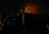 Arde Bogot� rueda su videoclip 'El club de la gente sola' en los t�neles del Espalmador (Cartagena)