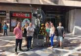 La Unidad de Personas con Discapacidad acerca el patrimonio escult�rico de Cartagena a trav�s de una ruta inclusiva
