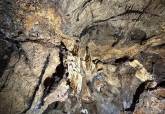 Expertos internacionales muestran en una conferencia los hallazgos de Cueva Victoria. Septiembre, 2026.