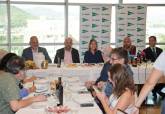La alcaldesa asiste al desayuno con los medios de la Federaci�n de Tropas y Legiones de Carthagineses y Romanos