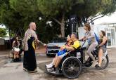Centenares de personas participan en las rutas De Faro a Faro y en la marcha accesible de Zancadas sobre Ruedas