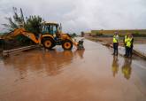 Aviso rojo lluvias en Cartagena. 2 octubre 2026. Alcaldesa acude a Cruce de Las Ca�as para conocer estado de carreteras.