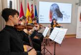 Entre Cuerdas Y Metales