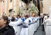 Salida de la Virgen del Amor Hermoso a la calle del Aire el Domingo de Resurrección