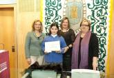 Mar�a Campillo, tercer premio en Redacci�n