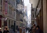 Colocaci�n de las luces de Carnaval en el centro de la ciudad