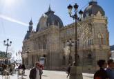 Colocaci�n de las luces de Carnaval en el centro de la ciudad