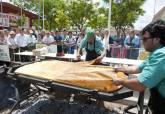 Tortilla gigante del D�a de la Patata en La Puebla