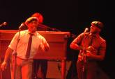 Actuaci�n de Ben L�Oncle Soul en el Nuevo Teatro Circo 