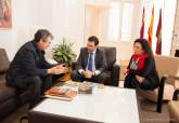 Reuni�n del presidente de Natursport con el alcalde