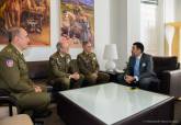 Visita del director del Instituto Militar al alcalde