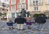 El Monumento al Procesionista sobre su nueva peana en la plaza de San Sebasti�nn