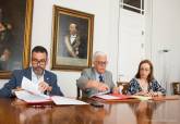 Firma del convenio de cesin del Castillo de la Atalaya al Ayuntamiento de Cartagena