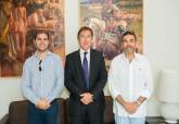 Reuni�n del alcalde, Jos� L�pez con el presidente de la Federaci�n de F�tbol Monje Carrillo