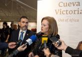 Inauguracin de la exposicin  de Cueva Victoria