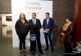 Inauguracin de la exposicin  de Cueva Victoria