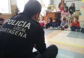 Charla de la Polic�a Local en la escuela infantil de La Aparecida